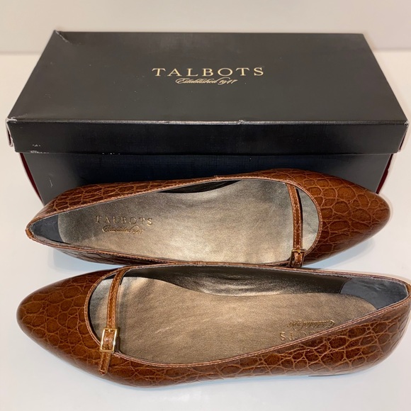 Talbots Neutral Flats - Picture 2 of 5